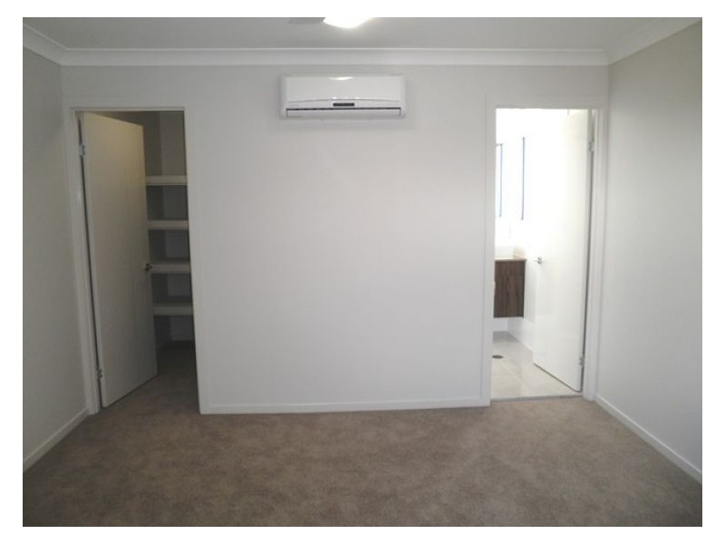 Unit 11/7-9 Young Street, Petrie QLD 4502