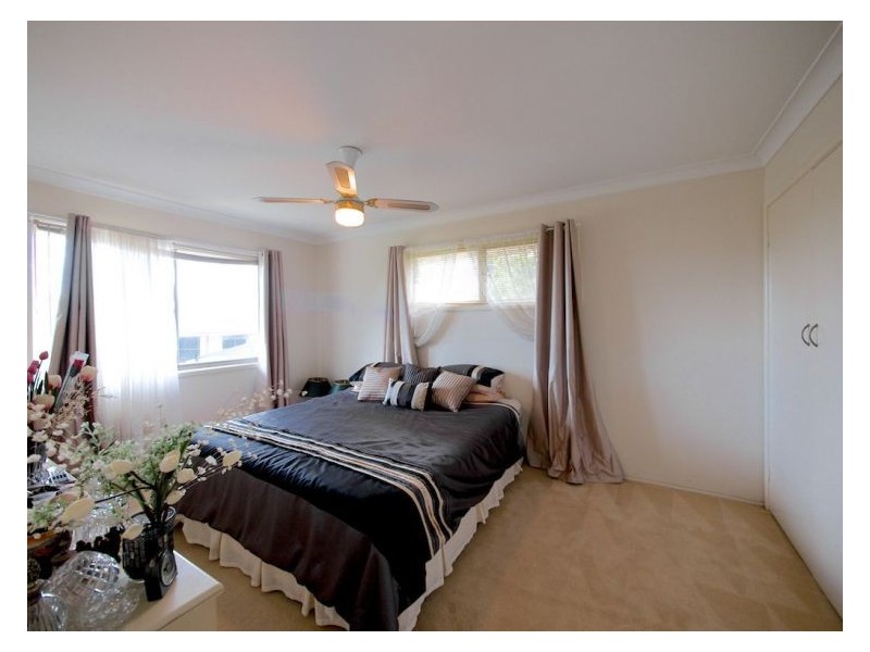 5 Fernshaw Street, Macgregor QLD 4109