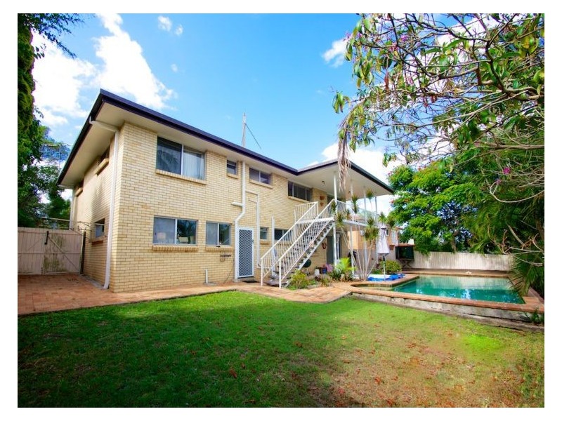 5 Fernshaw Street, Macgregor QLD 4109