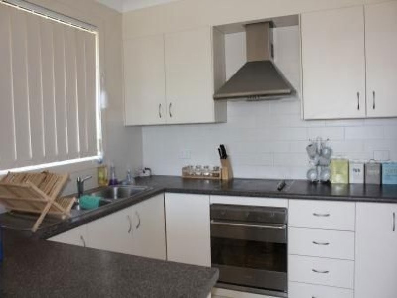 82 Lake Manchester Street, Logan Reserve QLD 4133