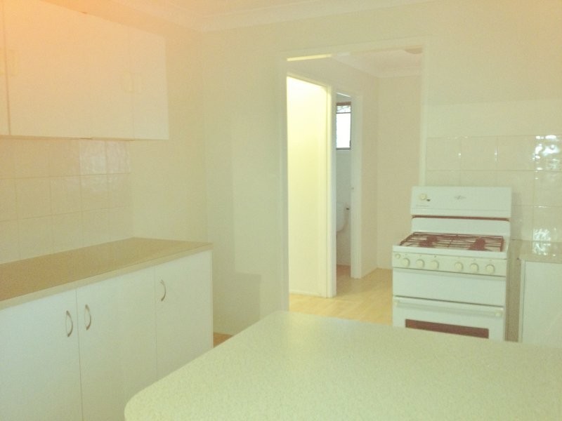 94 Waratah Dr, Crestmead QLD 4132