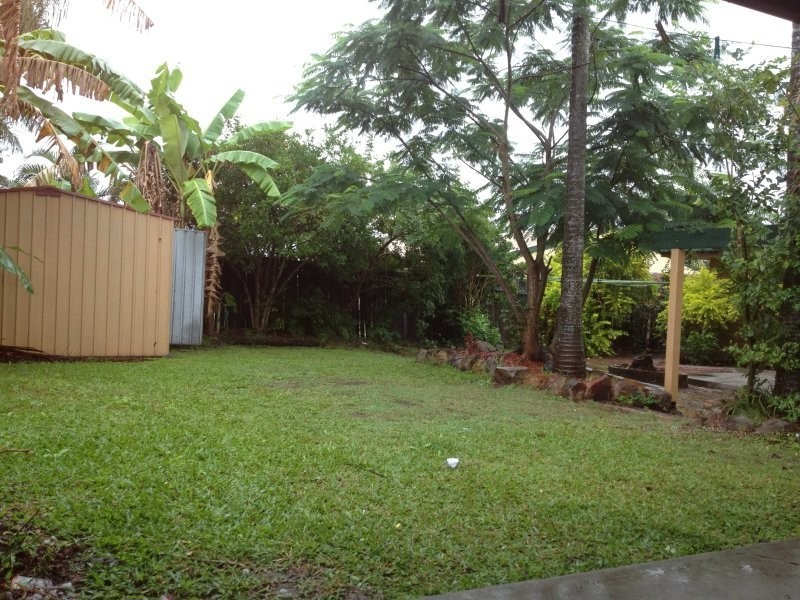 94 Waratah Dr, Crestmead QLD 4132