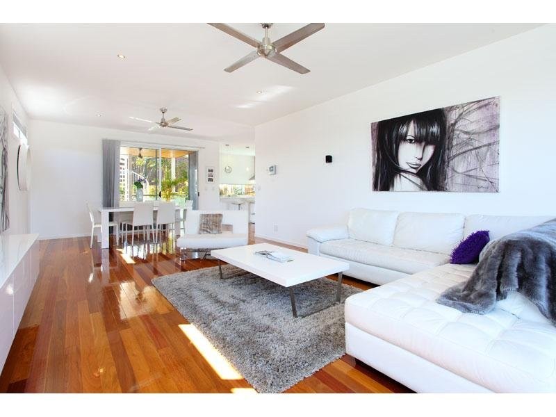 36 Mulsanne St, Holland Park West QLD 4121