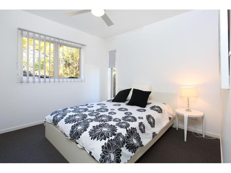 36 Mulsanne St, Holland Park West QLD 4121