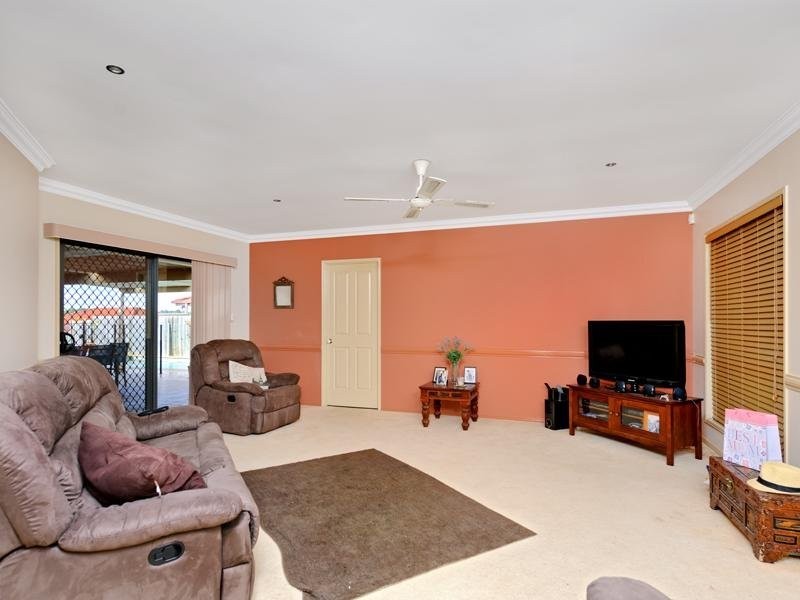 71 Rising Pl, Kuraby QLD 4112