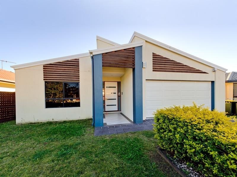 18 Lillydale Pl, Calamvale QLD 4116