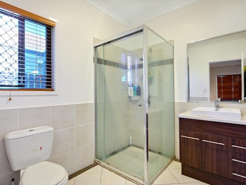 18 Lillydale Pl, Calamvale QLD 4116