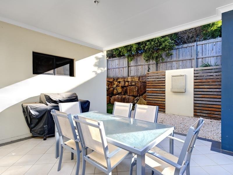 18 Lillydale Pl, Calamvale QLD 4116