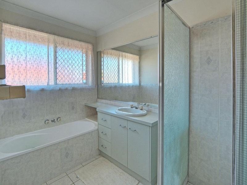 638 Gowan Rd, Calamvale QLD 4116