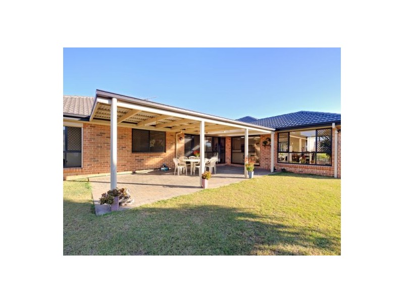 15 Greenhaven Crescent, Kuraby QLD 4112