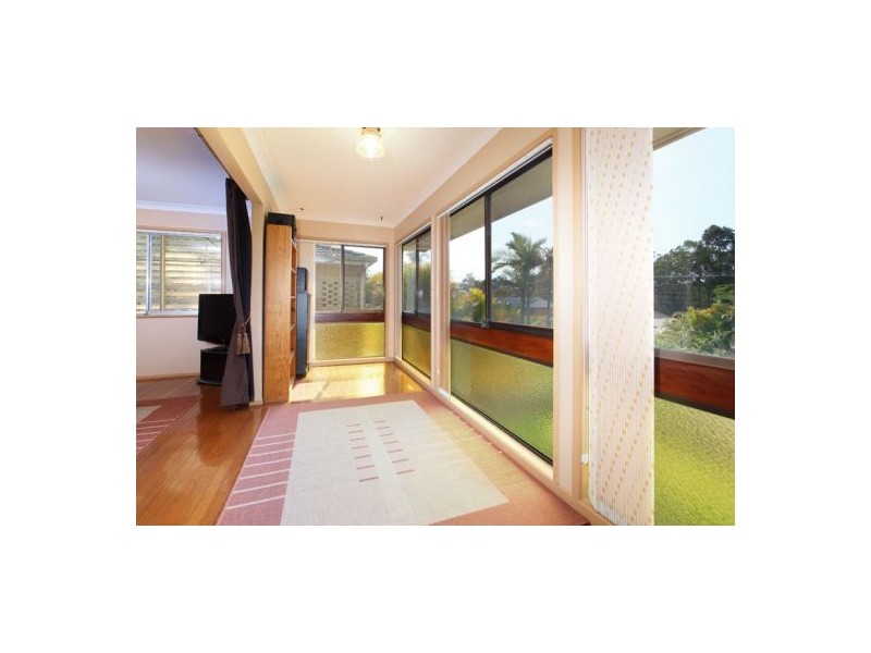 15 Laver Street, Macgregor QLD 4109