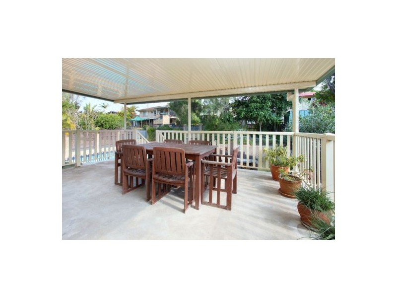 15 Laver Street, Macgregor QLD 4109