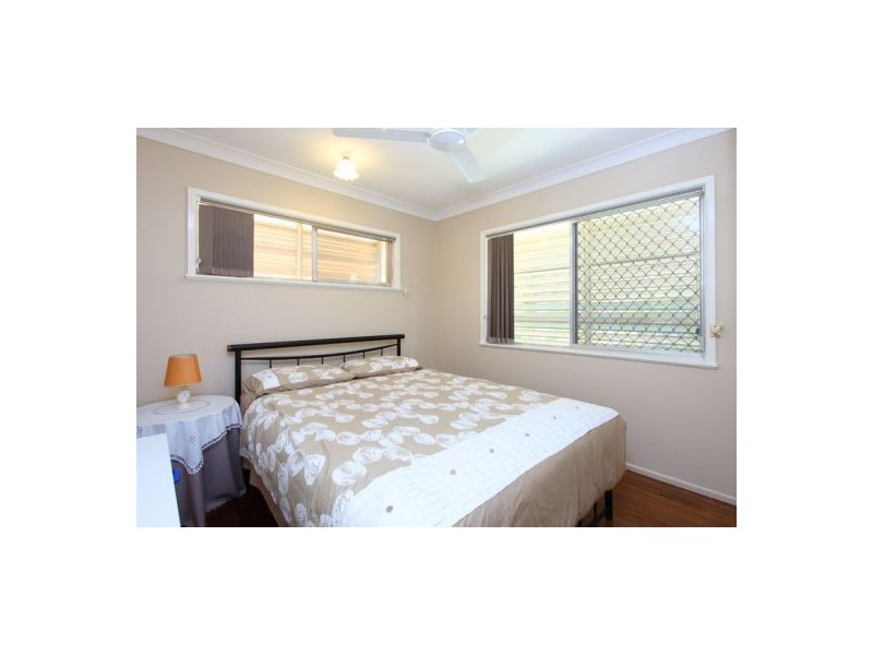 15 Laver Street, Macgregor QLD 4109