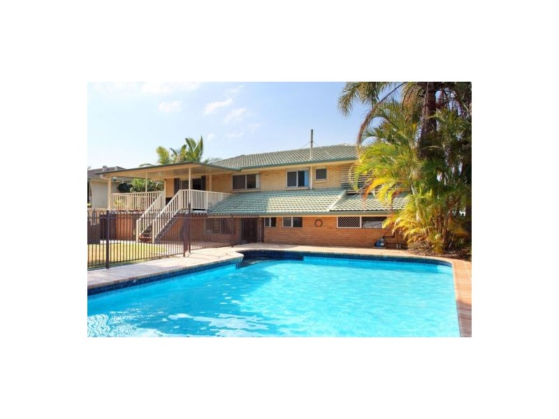 15 Laver Street, Macgregor QLD 4109