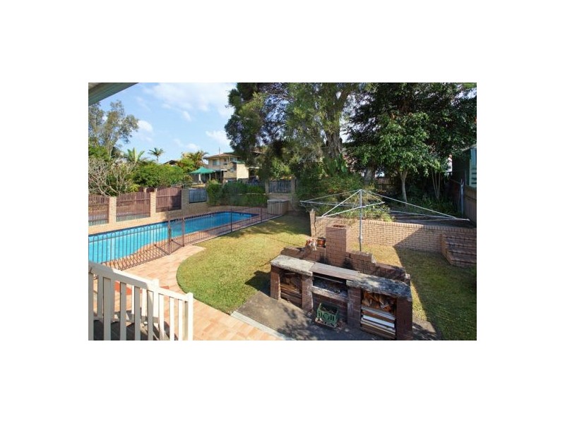 15 Laver Street, Macgregor QLD 4109