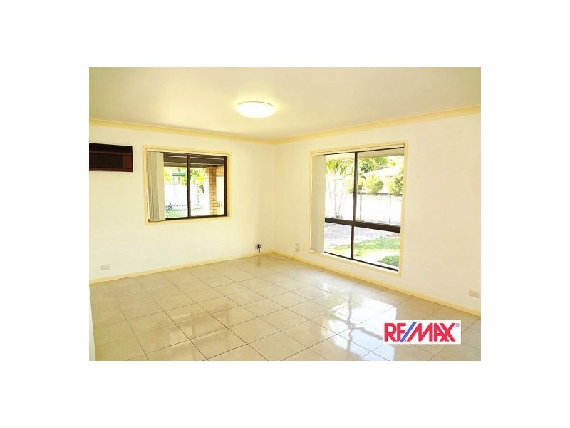 10 Dornock Dr, Boronia Heights QLD 4124