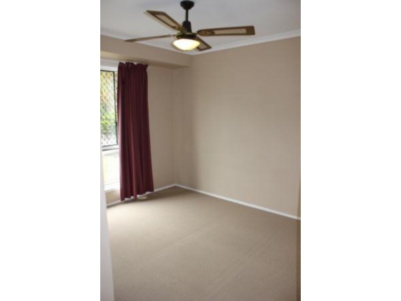 18 Banksia St, Strathpine QLD 4500