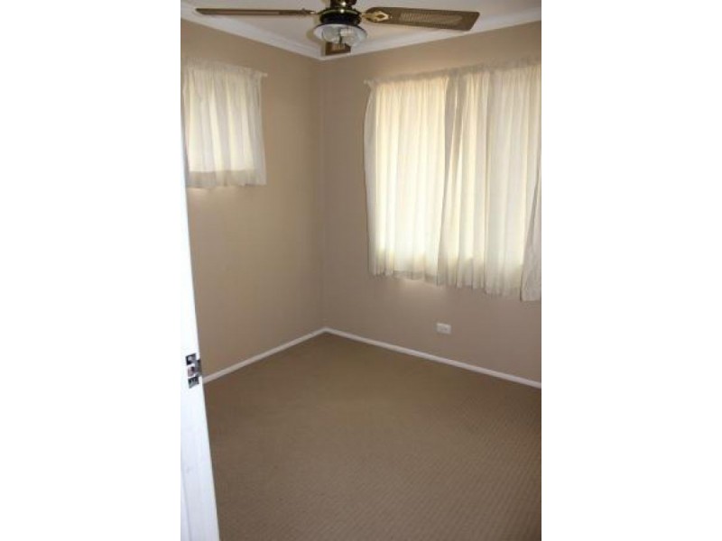 18 Banksia St, Strathpine QLD 4500