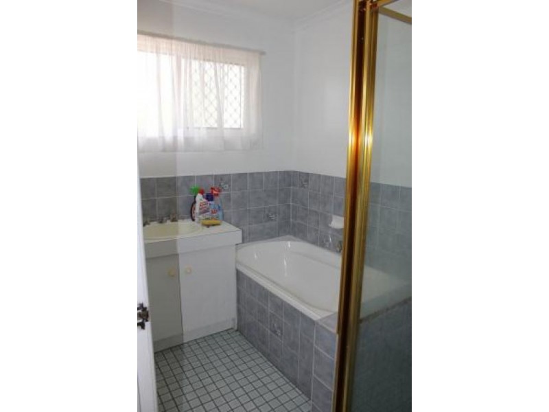 18 Banksia St, Strathpine QLD 4500