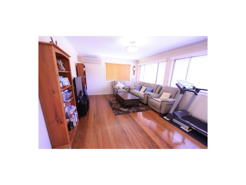 9 Nevern, Macgregor QLD 4109