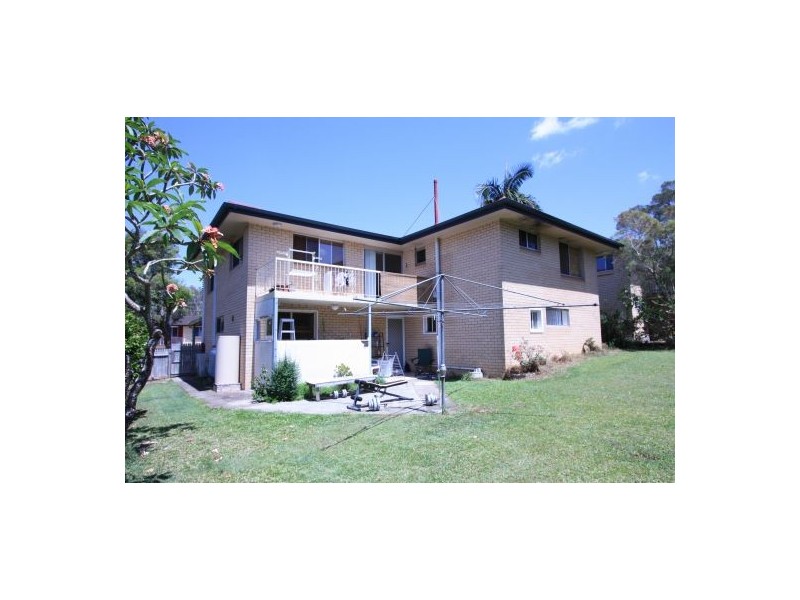 9 Nevern, Macgregor QLD 4109