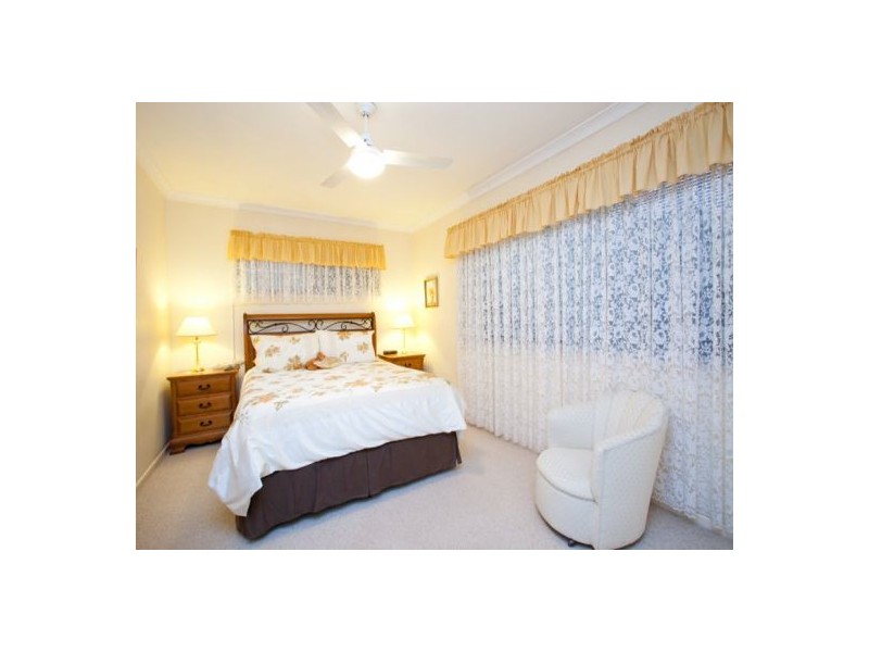 12 Nevern, Macgregor QLD 4109