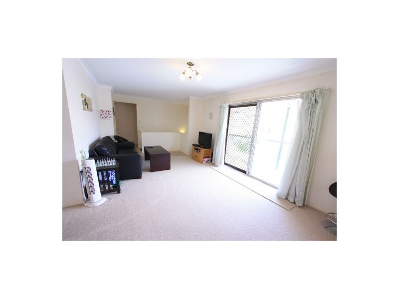 12 Nevern, Macgregor QLD 4109