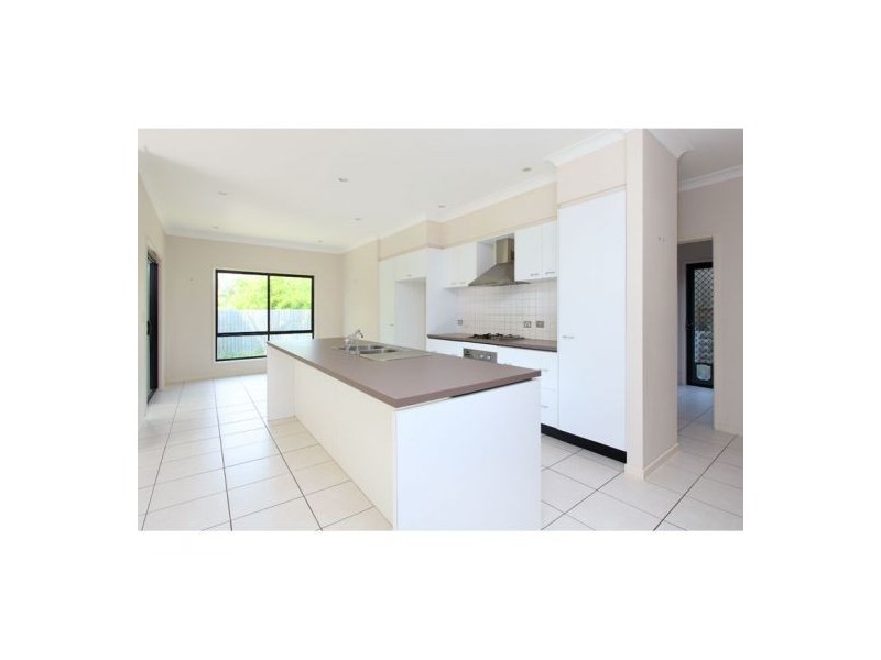 136 Tristania Way, Mount Gravatt East QLD 4122