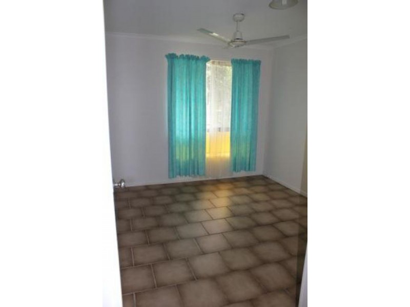 13 Pearl St, Slacks Creek QLD 4127