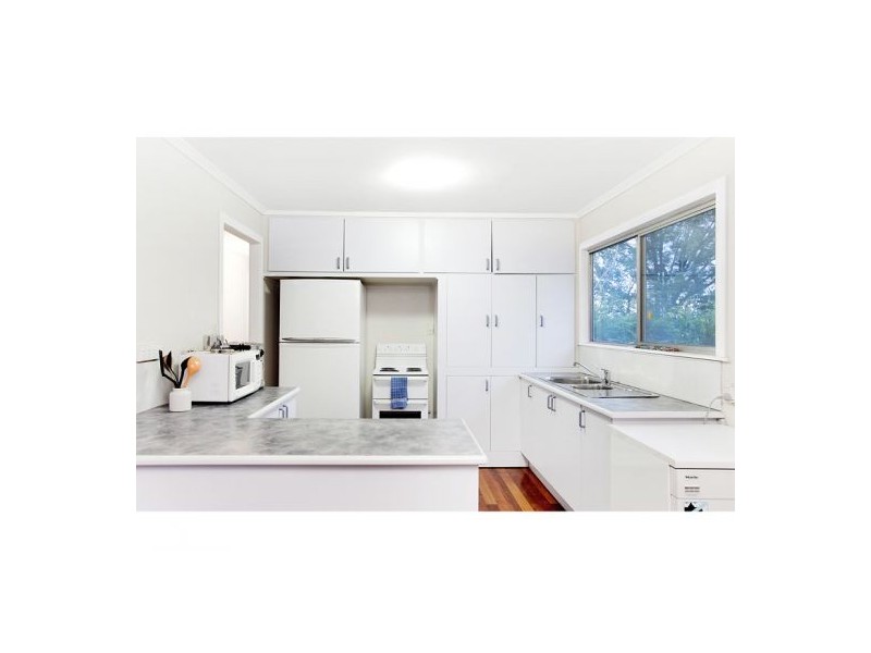 306 Mount Gravatt Capalaba Rd, Wishart QLD 4122