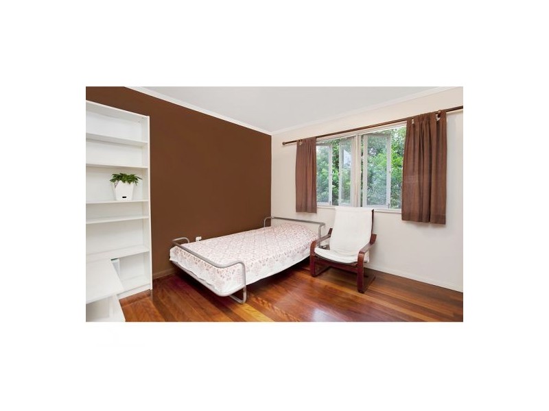 306 Mount Gravatt Capalaba Rd, Wishart QLD 4122