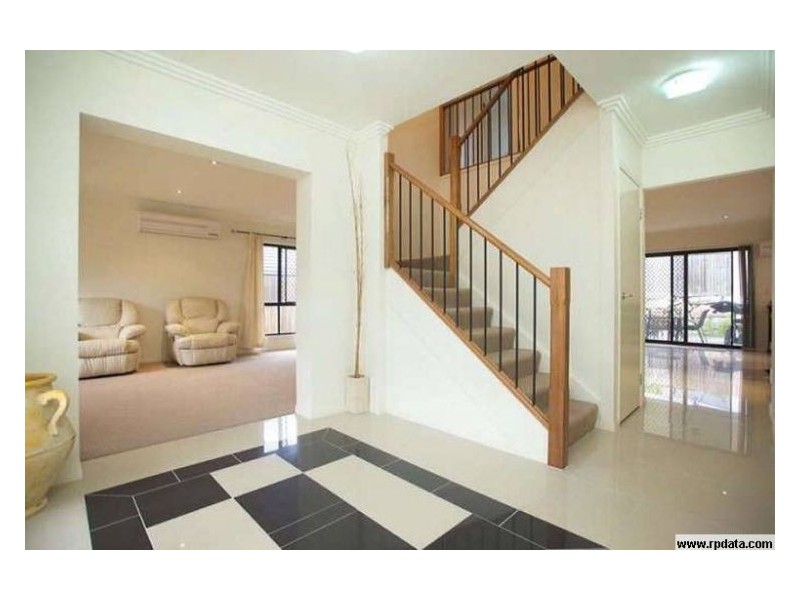 18 Crane Cr, Runcorn QLD 4113