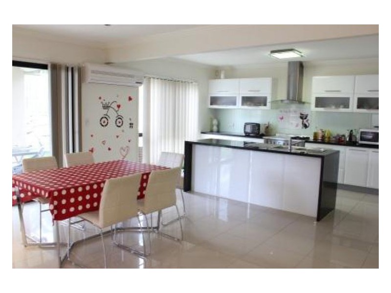 18 Crane Cr, Runcorn QLD 4113
