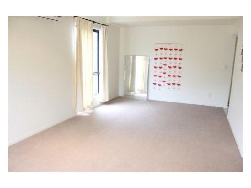 18 Crane Cr, Runcorn QLD 4113