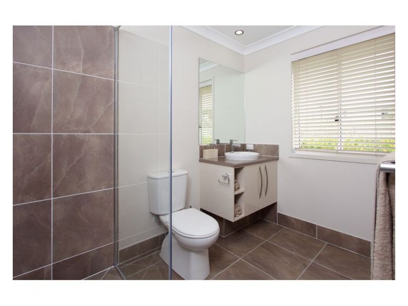 8 Dongola Street, Durack QLD 4077