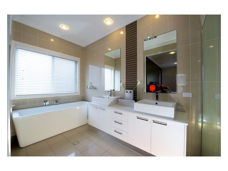 27 Perkins St, Calamvale QLD 4116