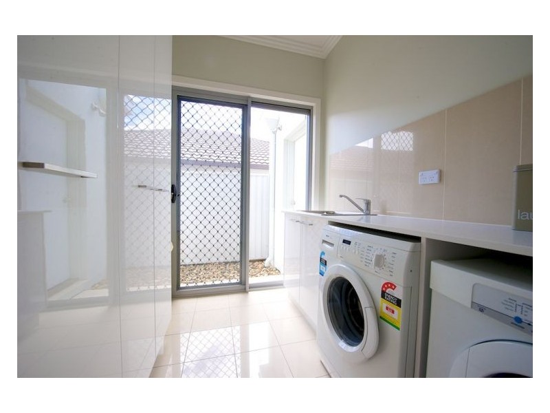 27 Perkins St, Calamvale QLD 4116