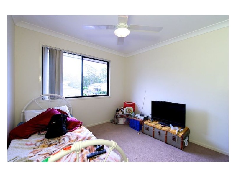 2/18 Diane Ct., Calamvale QLD 4116