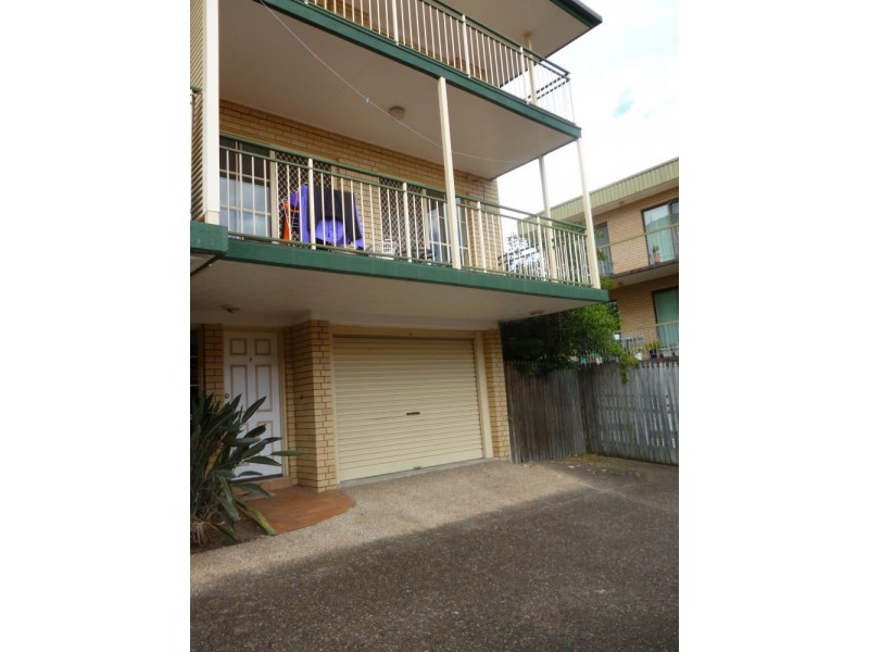 8/43 Ninth Avenue, Coorparoo QLD 4151