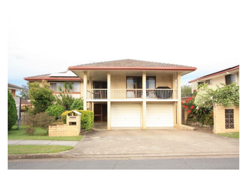 10 Nandina St, Macgregor QLD 4109