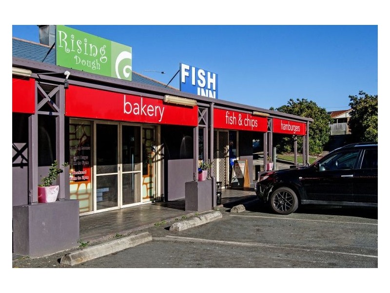 57 Emerald Dr, Regents Park QLD 4118