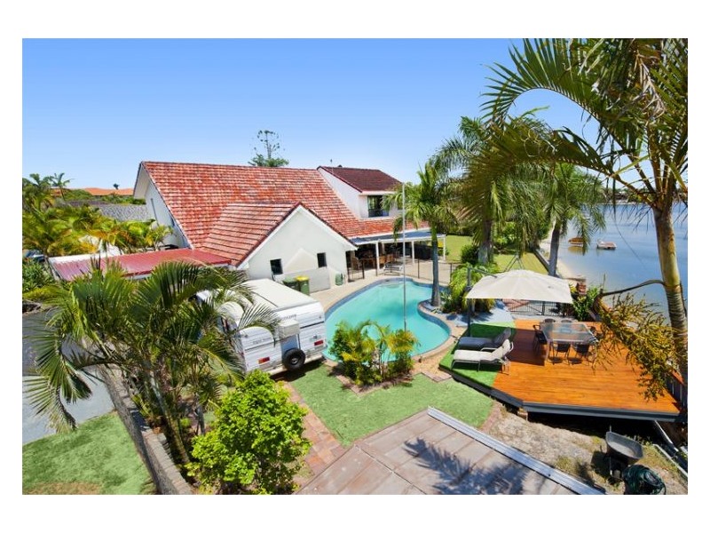 44 Markeri St, Mermaid Waters QLD 4218