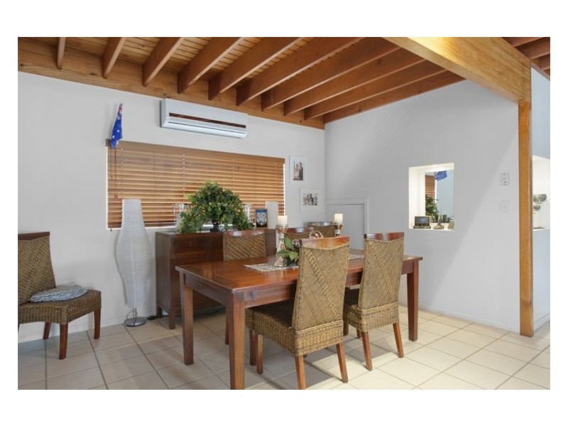 44 Markeri St, Mermaid Waters QLD 4218