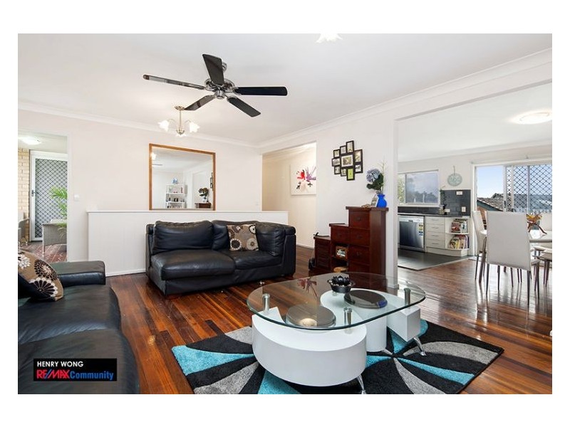 384 Mt Gravatt Capalaba Rd, Wishart QLD 4122