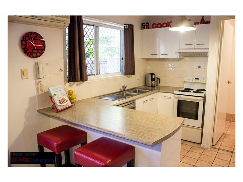 16 Arcadia St, Eight Mile Plains QLD 4113