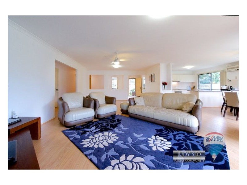 16 Hastings Cl, Calamvale QLD 4116