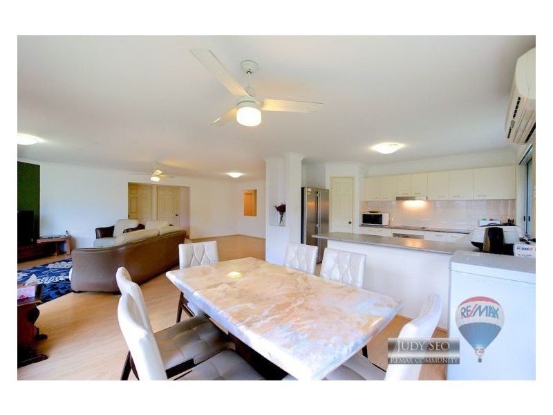 16 Hastings Cl, Calamvale QLD 4116