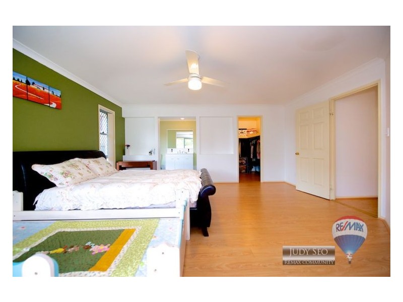 16 Hastings Cl, Calamvale QLD 4116