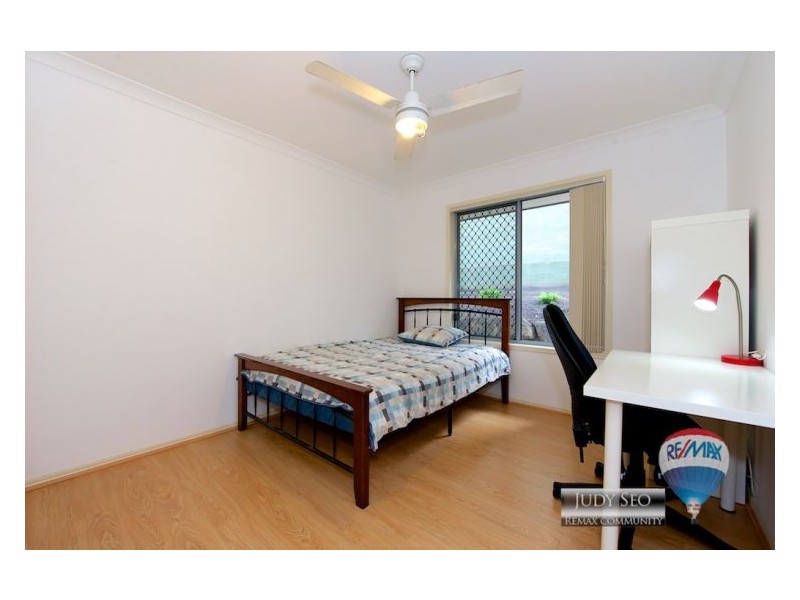 16 Hastings Cl, Calamvale QLD 4116