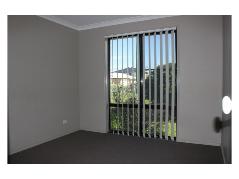 26 Seabiscuit Crescent, Kallangur QLD 4503